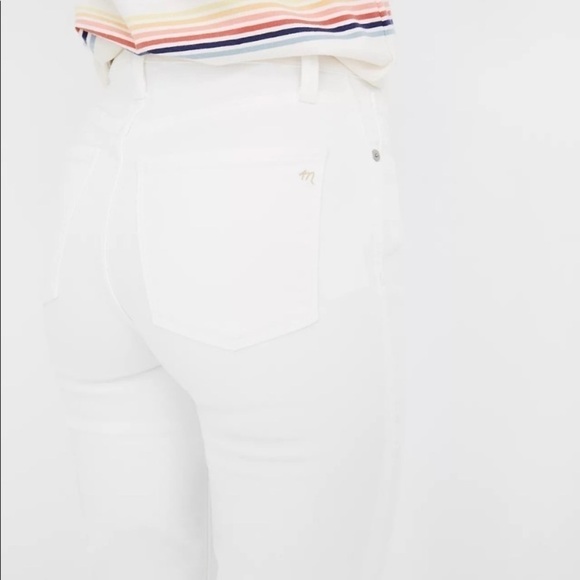 MADEWELL 9" Mid-Rise Skinny in Pure White Distressed Jeans - Picture 4 of 14